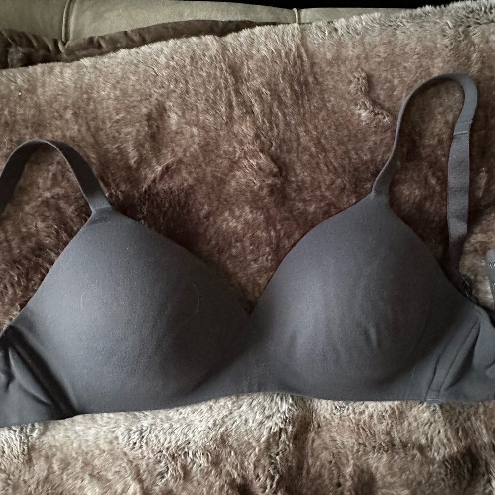 Wacoal no wire bra - size 32DD - dusty navy